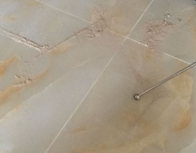 邗江瓷砖空鼓维修公司分享粘合剂选择不当在瓷砖铺贴过程中可能导致以下问题